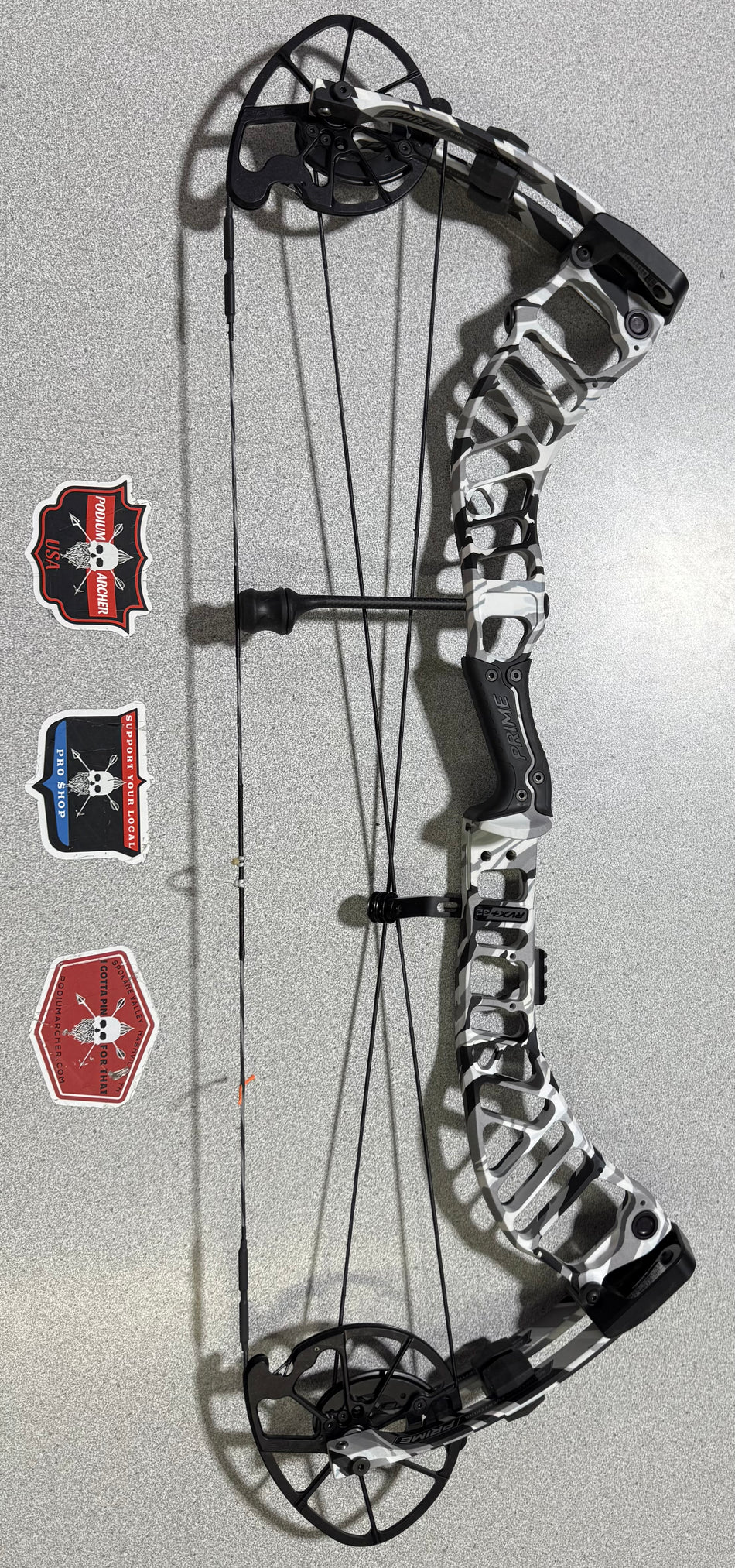 PRIME RVX+ 32 - RH/SUMMIT SCAR/70 - #PR32SS70-1 - USED BOW!!!