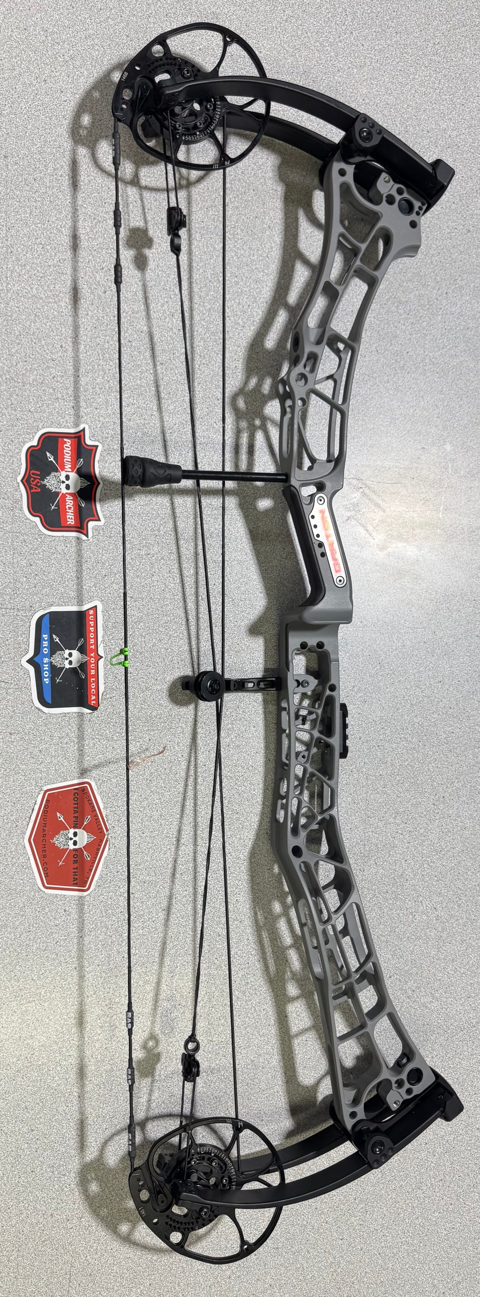 DARTON TRITECH 35 - RH/GREY/80 -1112-USED BOW