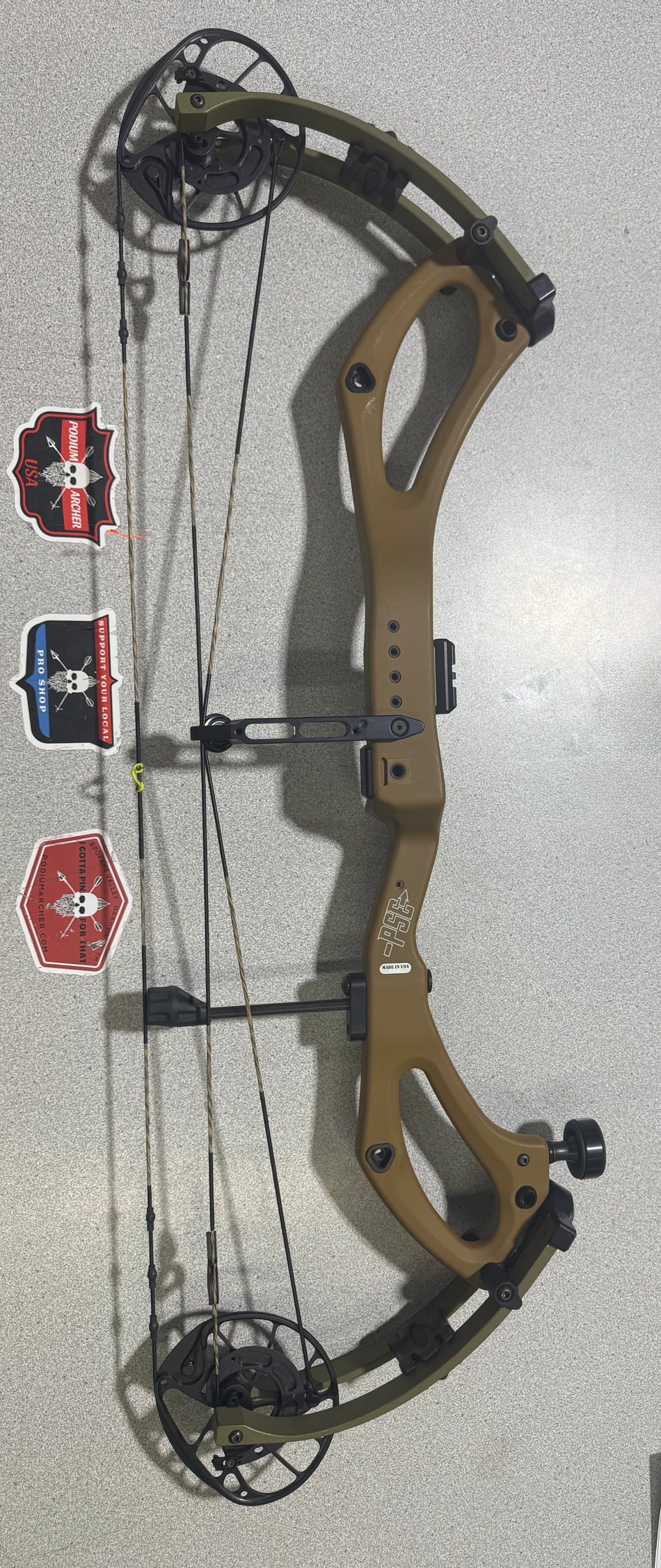 PSE MACH 33 DS - RH/CLAY BROWN-OLIVE/70 - #PM33CBO70-1 - USED BOW!!!