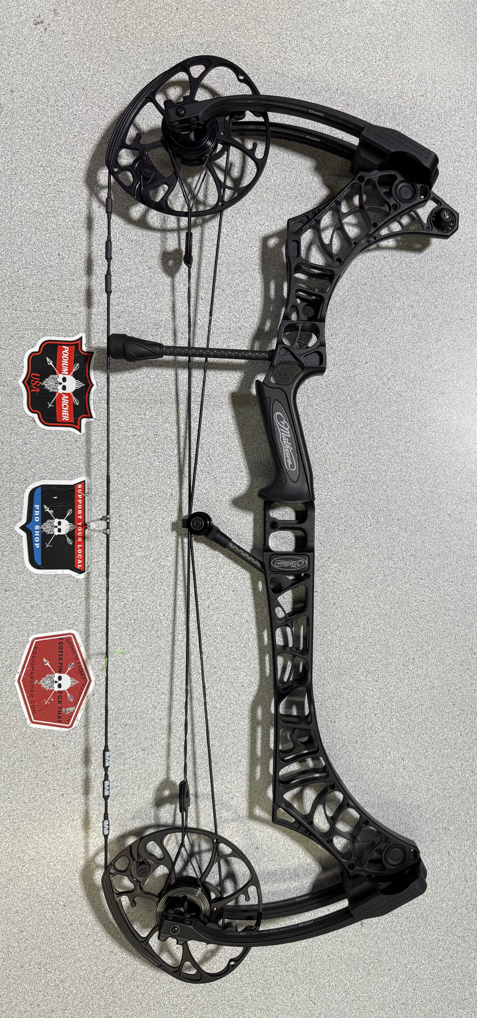 MATHEWS PHASE 4 29 - RH/BLACK/70 - MPH429RH70-2  - USED BOW!