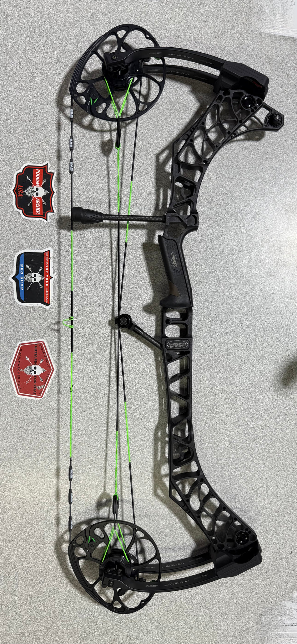 MATHEWS V3 31 - RH/BLACK/60-75# - #MV331RHB6075-1 - USED BOW!