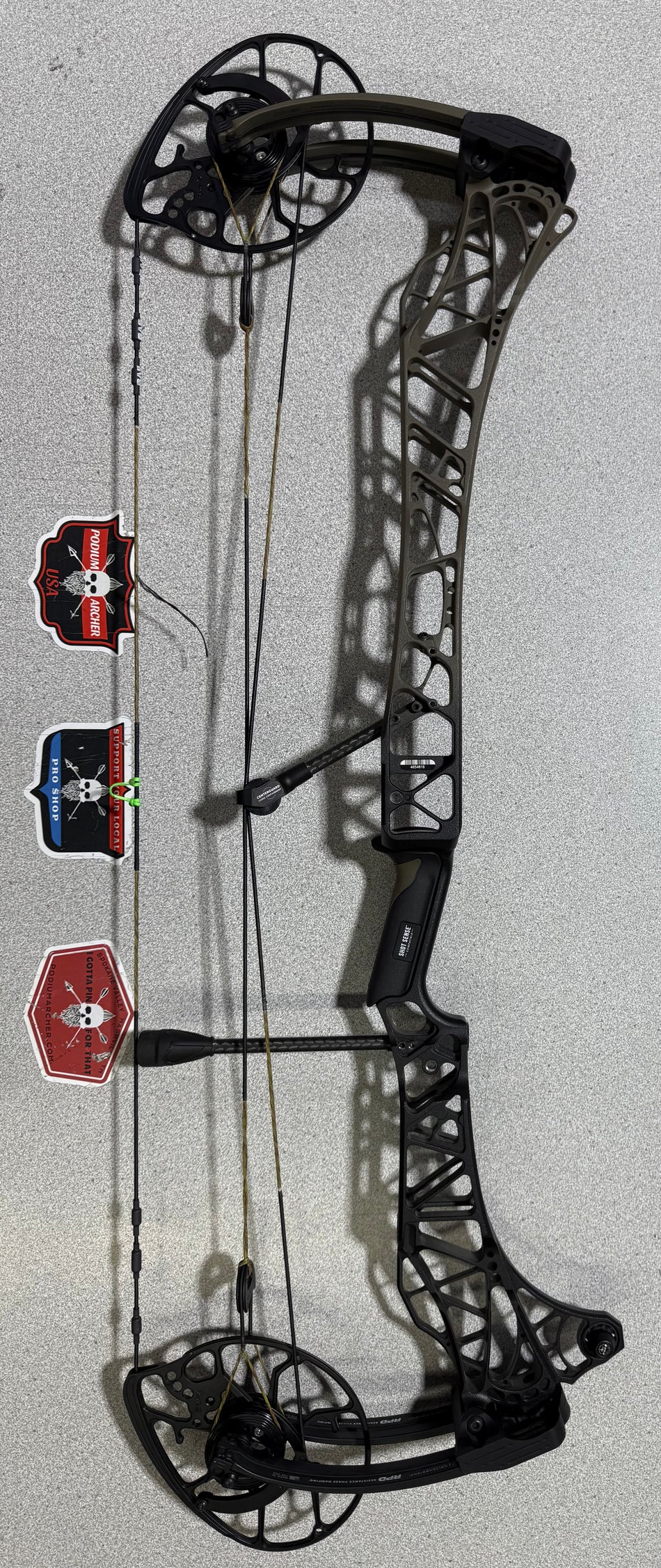 MATHEWS LIFT 33 - RH/AMBUSH,FADE TO BLACK/55-80# - ML33RAFTB58-2 - USED BOW