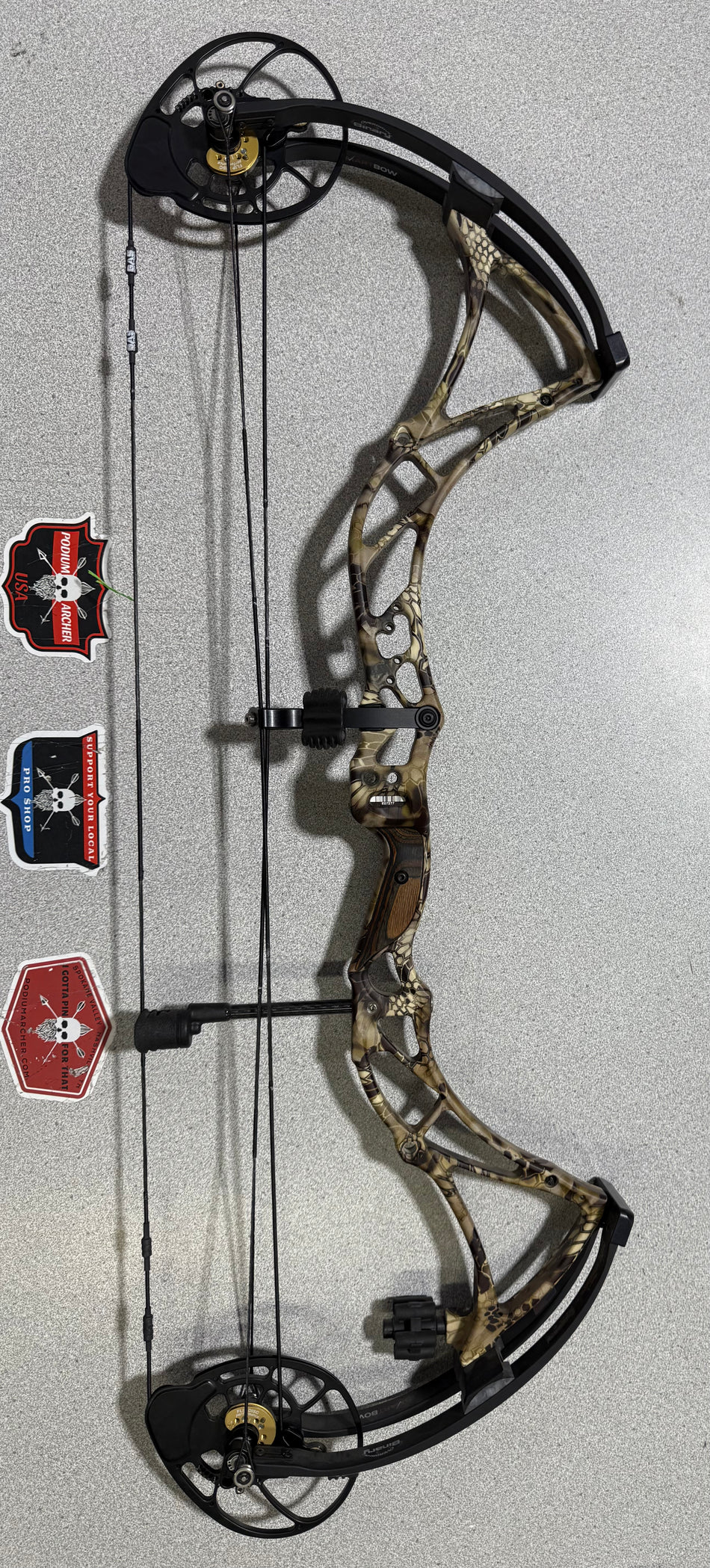 BOWTECH REIGN 6 - RH/KRYPTEK,BLACK/70 - BTR6RHKB70-1