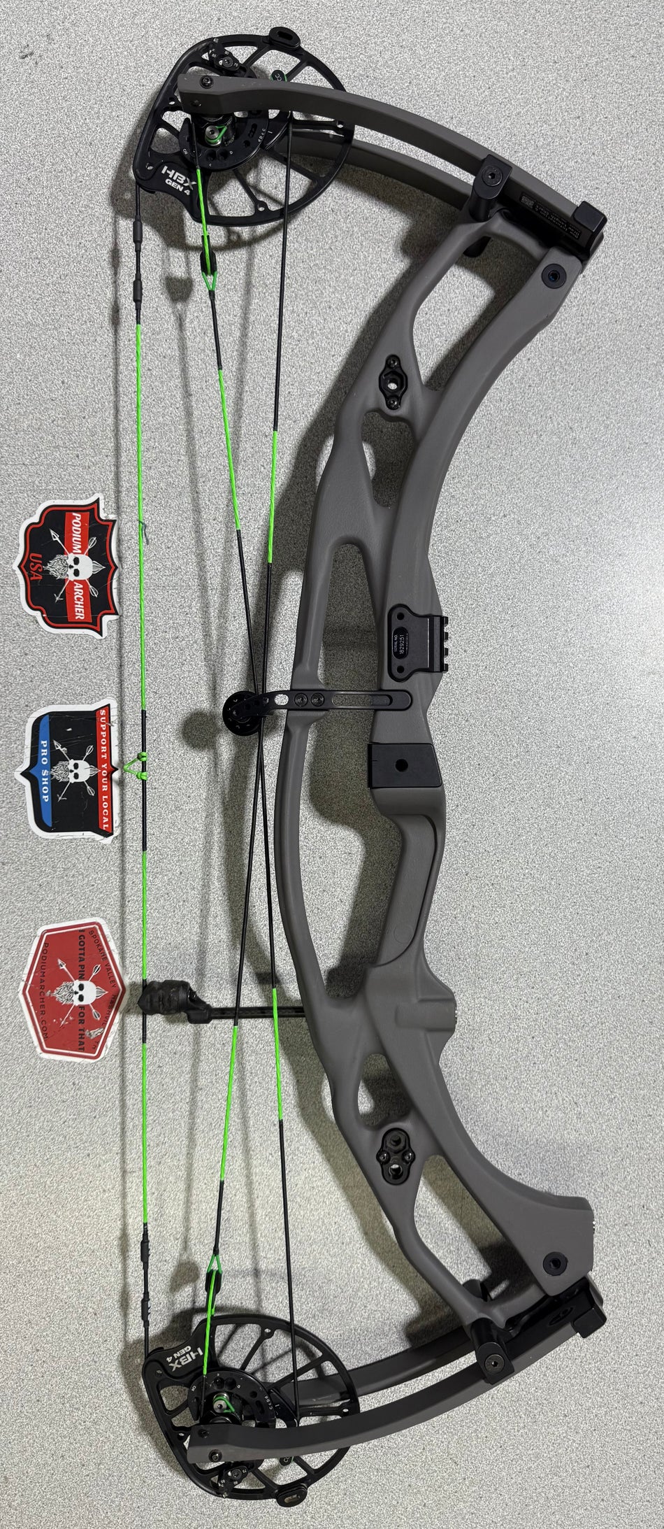 HOYT RX9 ULTRA MFJJ TAC BOW - RH/TOMBSTONE/70 - HRX9UMFJJTBRHT7-1 - USED BOW