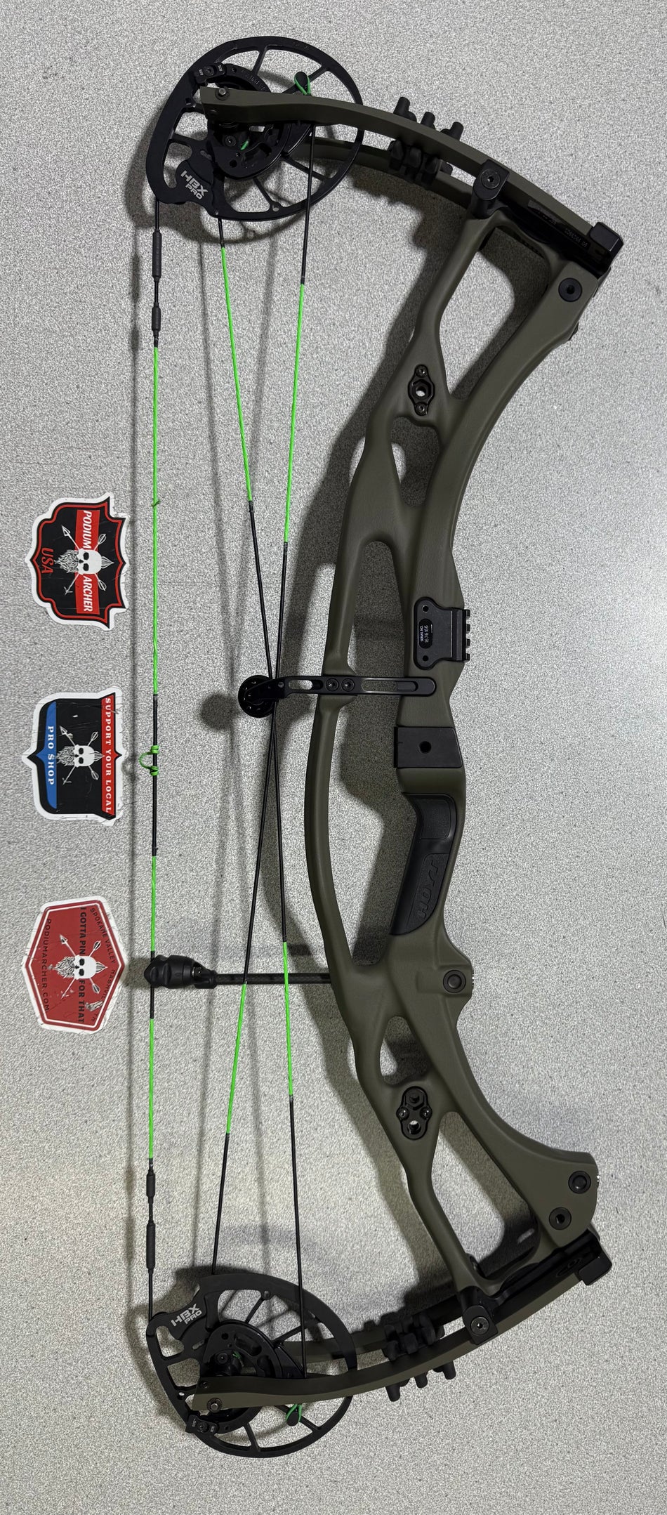 HOYT RX7 ULTRA - RH/WILDERNESS/70 - HRX7URHW70- 2 - USED