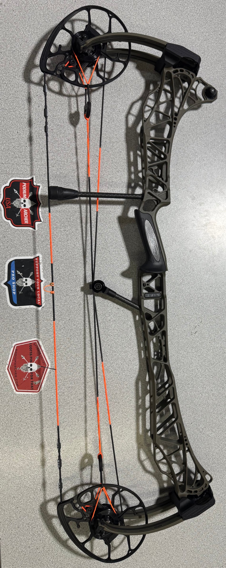 MATHEWS LIFT 33 RH/AMBUSH/55-80# - ML33RHA80 - 1 USED BOW!!!