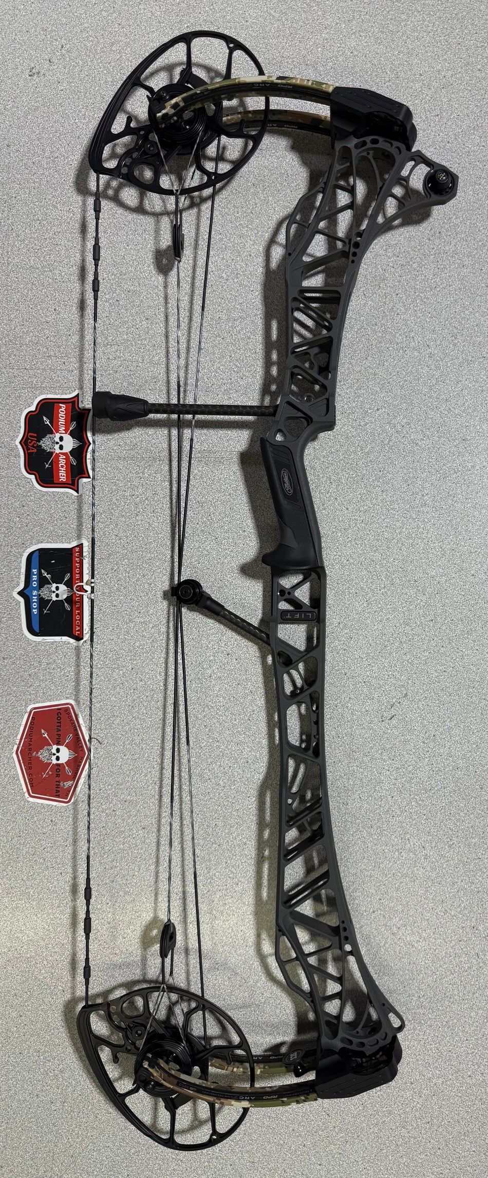 MATHEWS LIFT X 33 - RH/SHALE,SUBALPINE LIMBS/55-80# - MLX33RHSHSUB5580-6 - USED BOW (Copy)