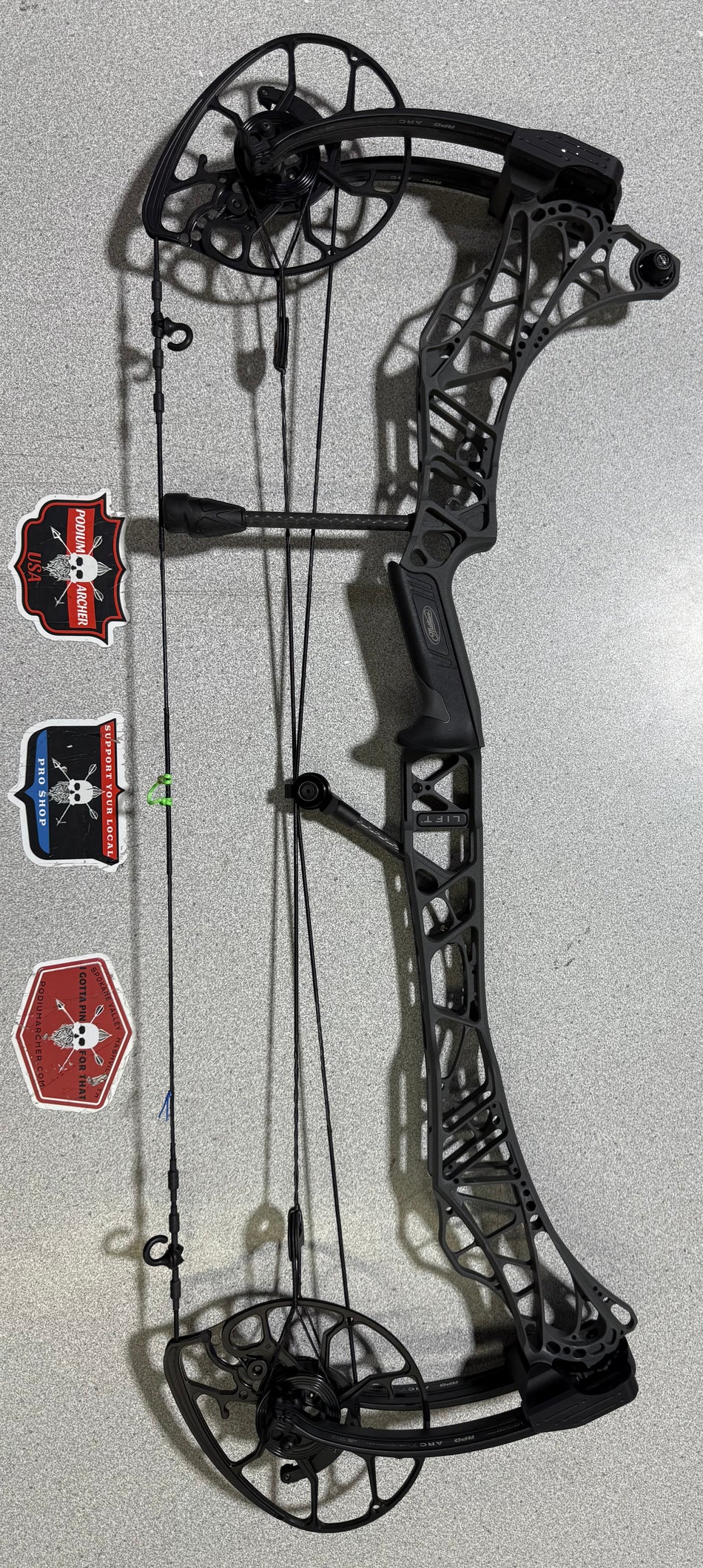 MATHEWS LIFT X 29.5 - RH/SHALE/BLACK/55-80 -  MLX29RHSHBL5580 - 2 - USED BOW!