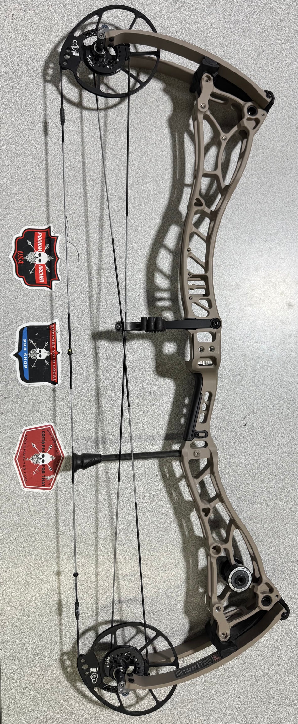 BOWTECH PROVEN 34 LD - RH/SANDSTONE/70 - #BP34LDRHSS70-1 - USED BOW!!!