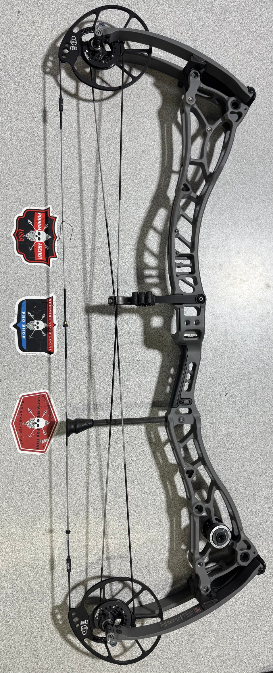 BOWTECH PROVEN 34 LD - RH/GRAY/70 - #BP34LDRHG70-1 - USED BOW!!!