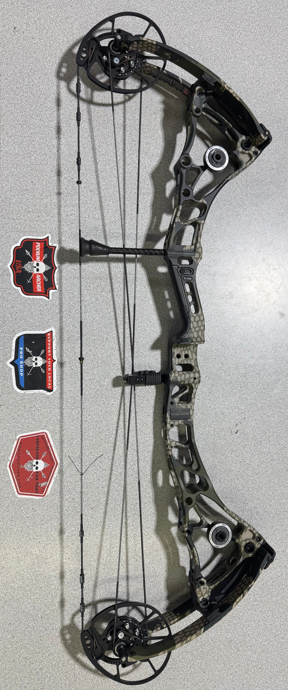 BOWTECH CORE SR - RH/KUIU VERDE/60 - BTCSRRHKV60- 1 - USED BOW