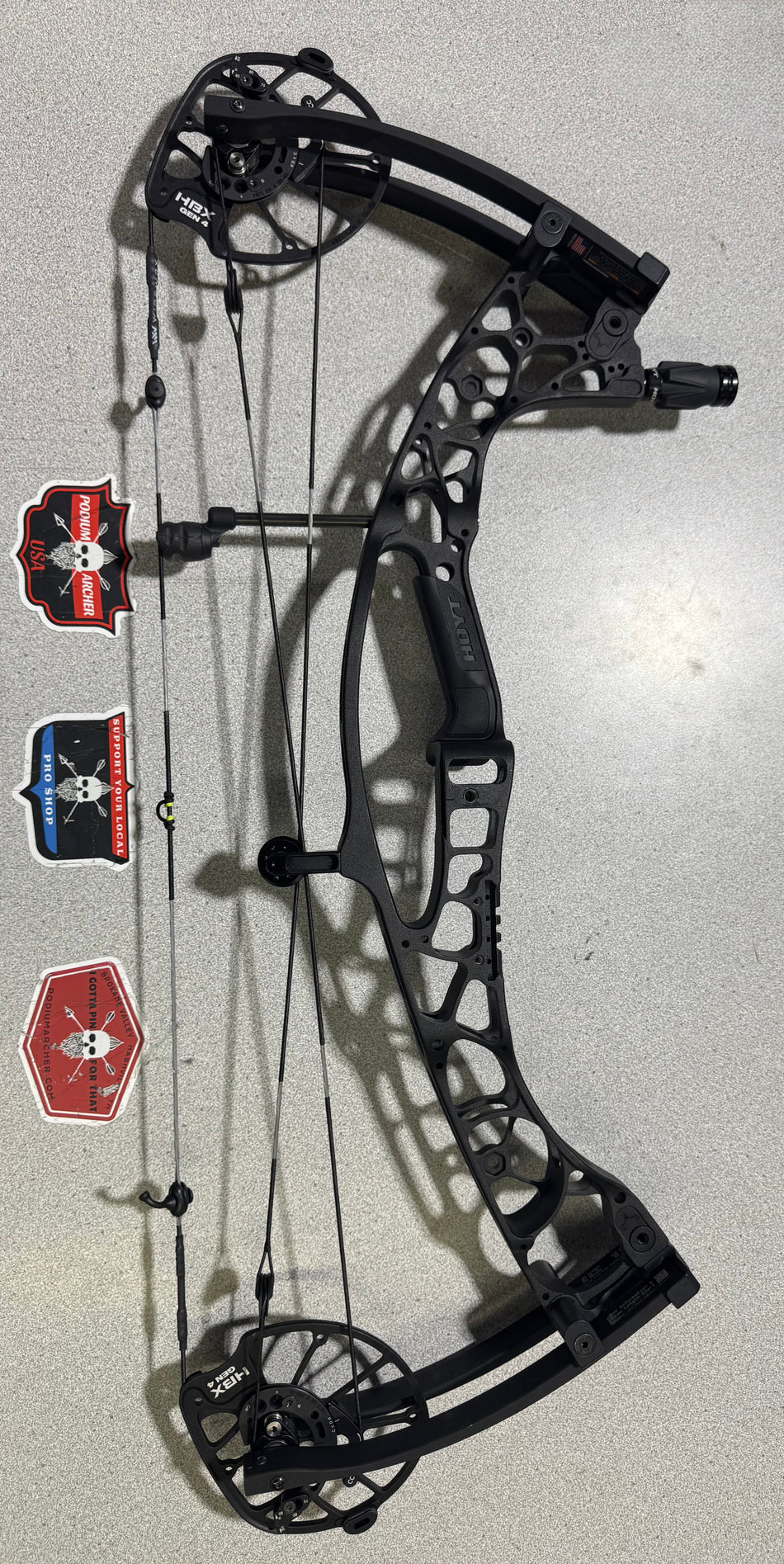 HOYT AX-2 29 - LH/BLACK/70 - HAX229RHB70 - 1 - USED BOW!!!