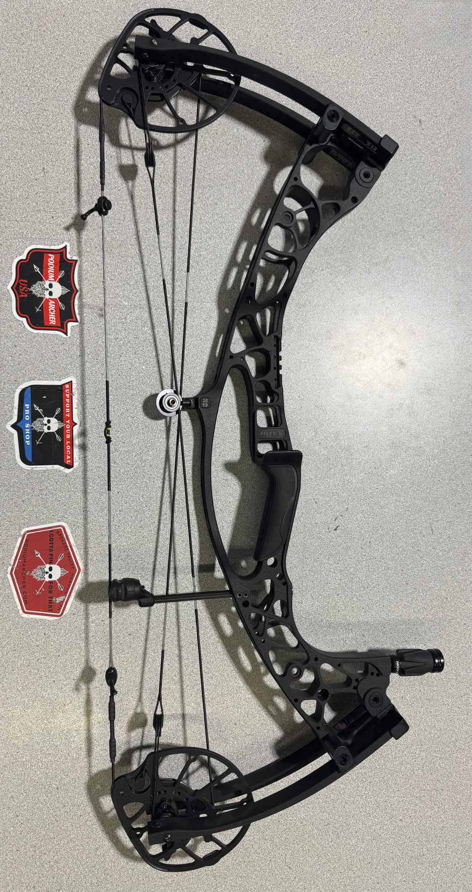 HOYT AX-2 29 - LH/BLACK/70 - HAX229RHB70 - 1 - USED BOW!!!