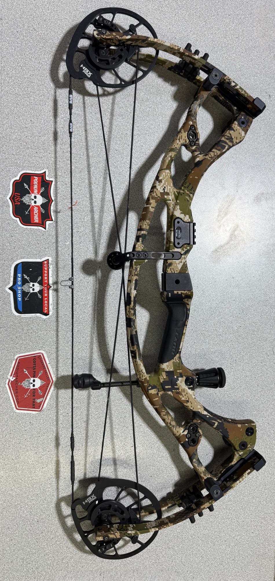 HOYT RX7 - RH/SUBALPINE/60 -3890- USED BOW