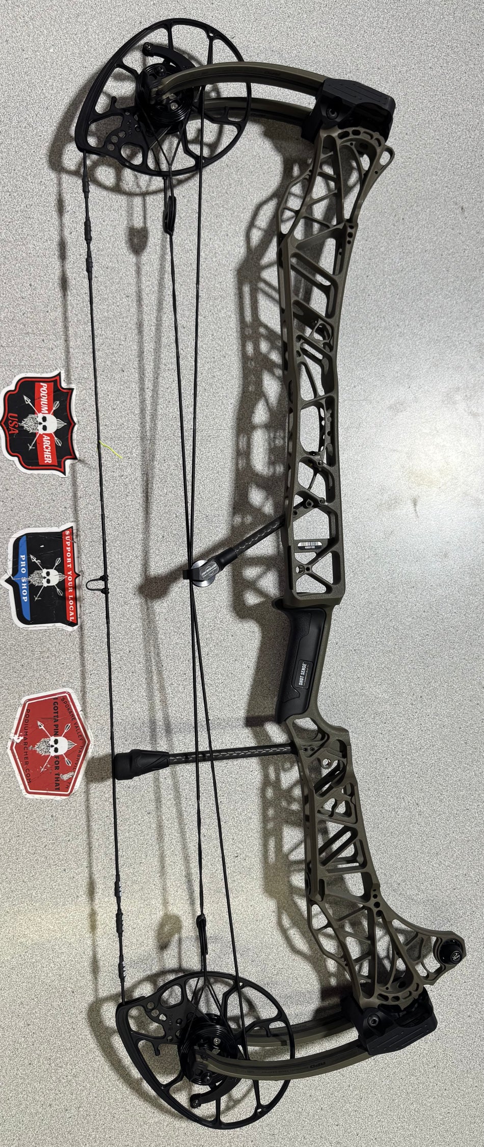 MATHEWS LIFT 33 - RH/AMBUSH/80 -9180- USED BOW