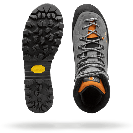 Crispi Lapponia III non-insulated hunting boot in Grey — upper material and outsole tread detail