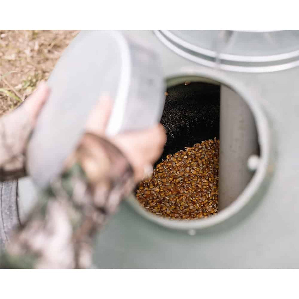 Capsule 250-lb Easy-Fill Game Feeder