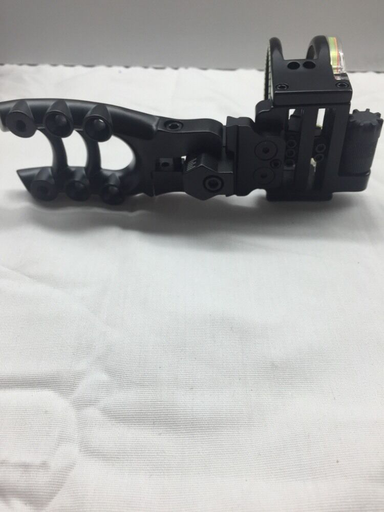 New Trophy Ridge Hit-Man 5 Pin RH or LH Archery Bow Sight Model# AS203